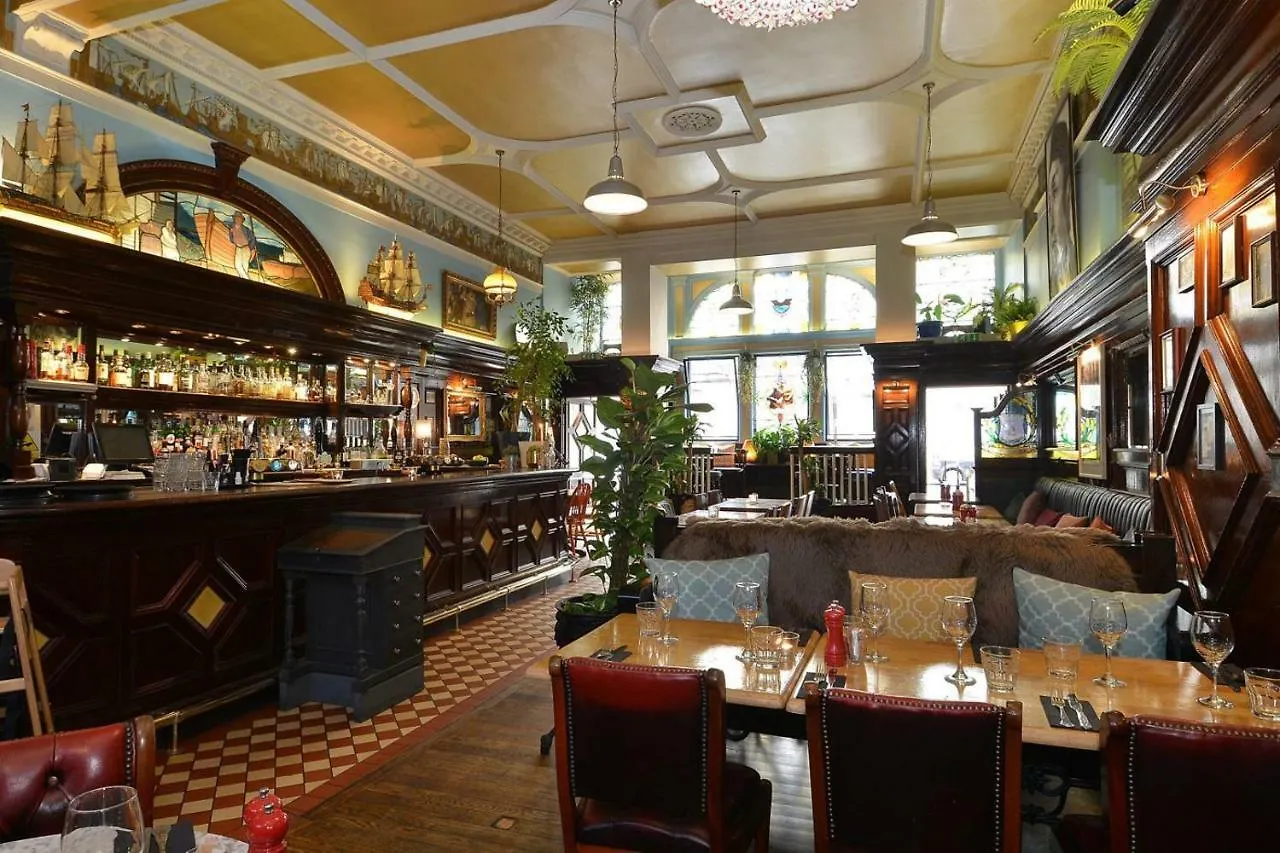 The Cooperage Apartment No 6, The Shore Edinburgh